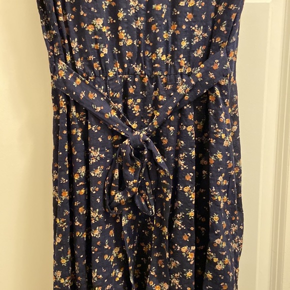 Navy blue floral print shirt sleeved dress - Picture 8 of 8